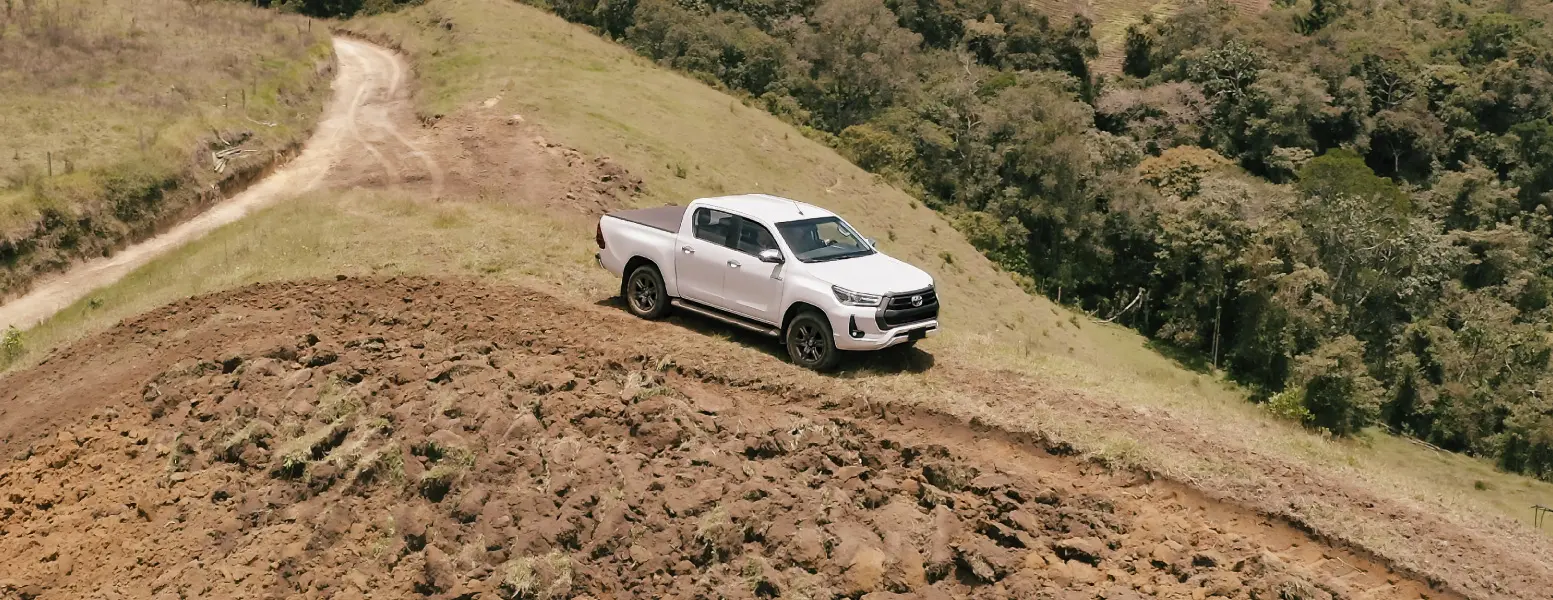 hilux-slide3