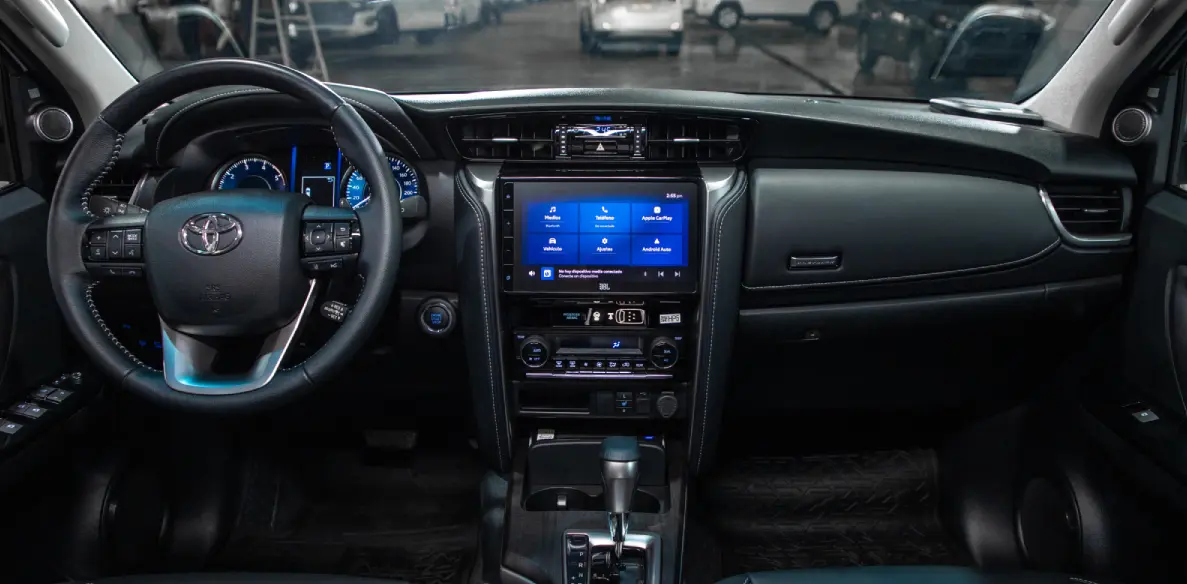 fortuner-interior-3