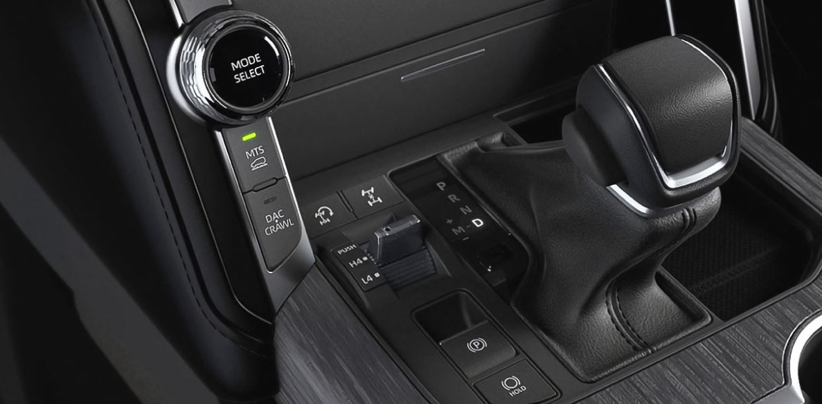 LC 300 Interior 1