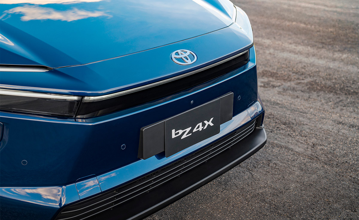 BZ4X_Tuyomotor_Exterior-Logo