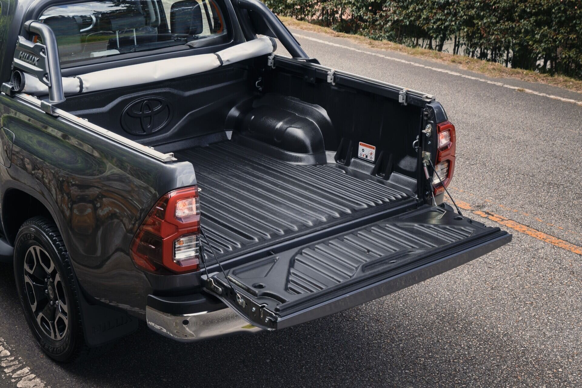 exterior10 Hilux.jpg