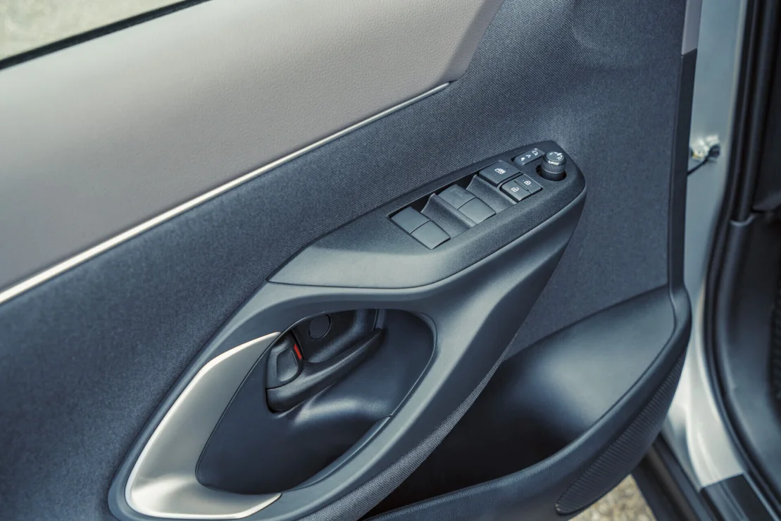Yaris-Cross-Interior-3